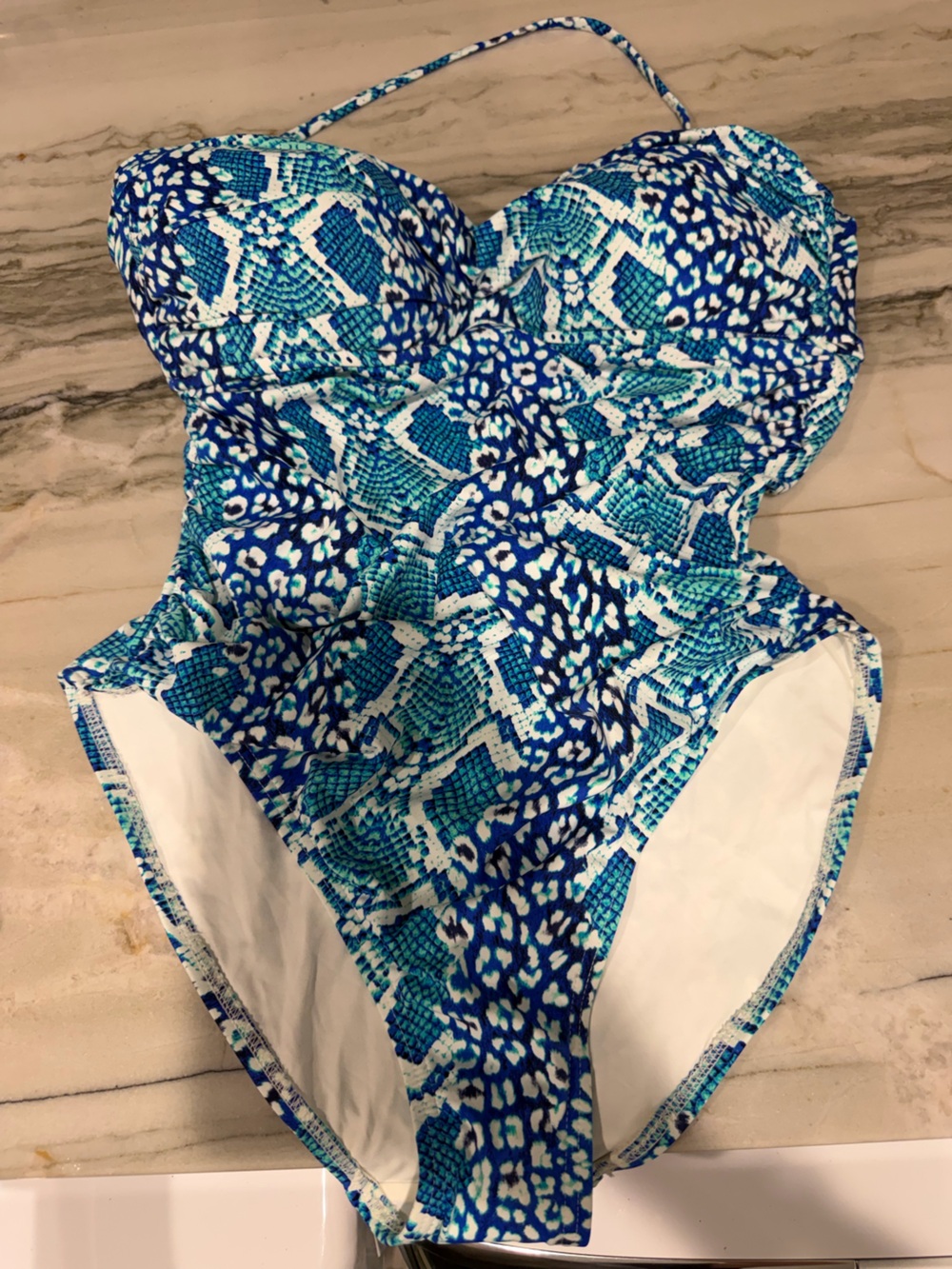 NWT La Blanca Bandeau Snake Print One Piece Swimsuit